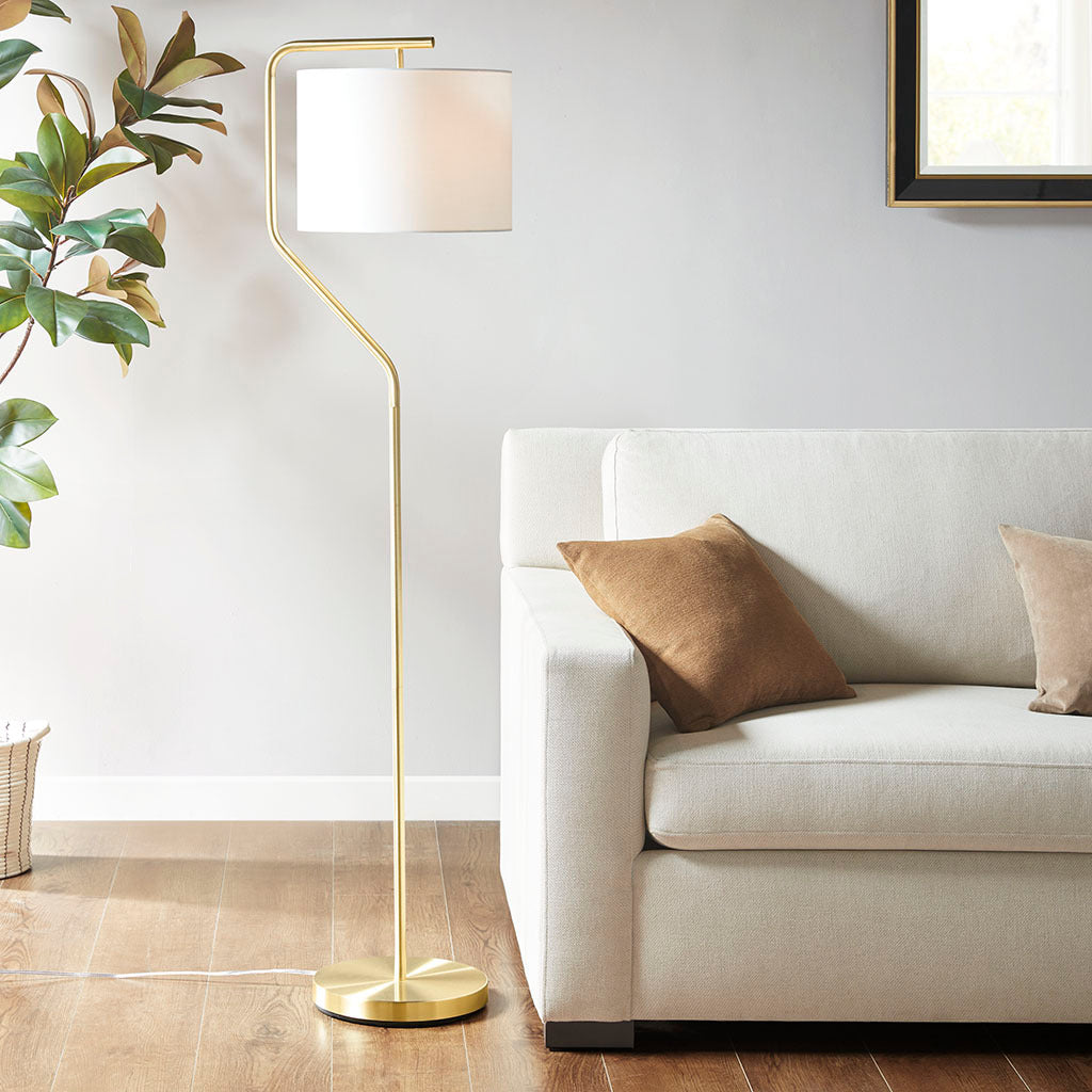 Angular Arched Metal Floor Lamp by Hampton Hill – Elegant Gold Finish and Linen Shade for Living Room Illumination