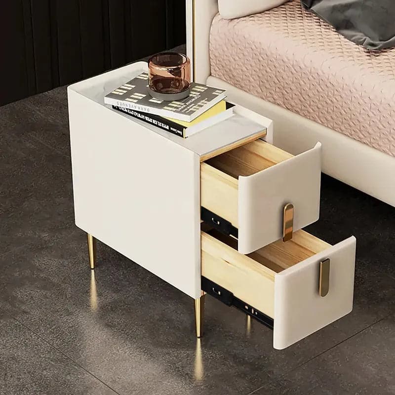 Table de chevet beige avec 2 tiroirs et pieds dorés, minimaliste